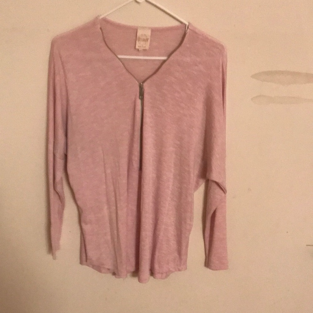 Freeloader lady’s sweater